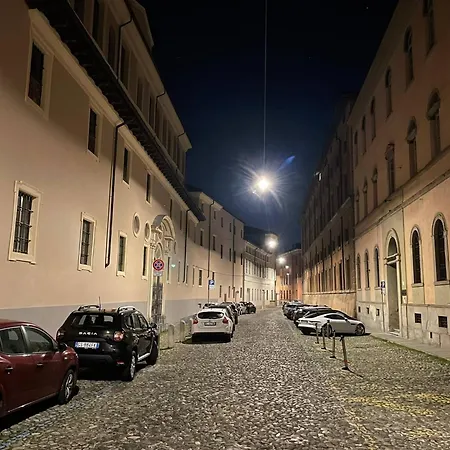 Konukevi La Galleria 3*