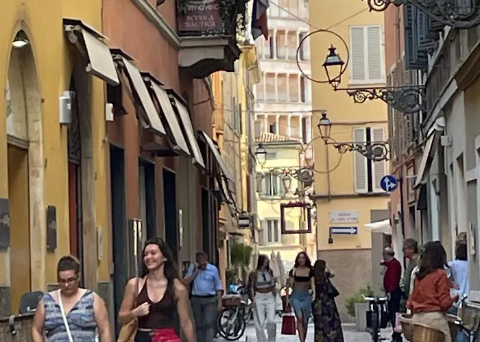 La Galleria Konukevi 3*