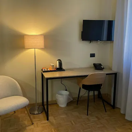 La Galleria Pensión 3*