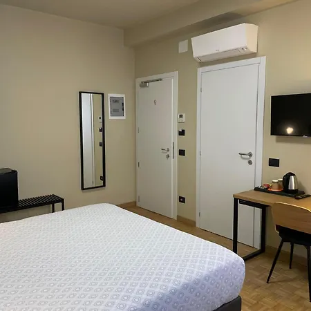 La Galleria Pensión Parma