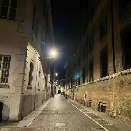 La Galleria Pensión 3*