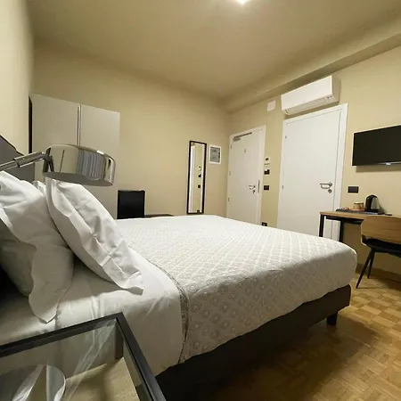 La Galleria Pensión 3*